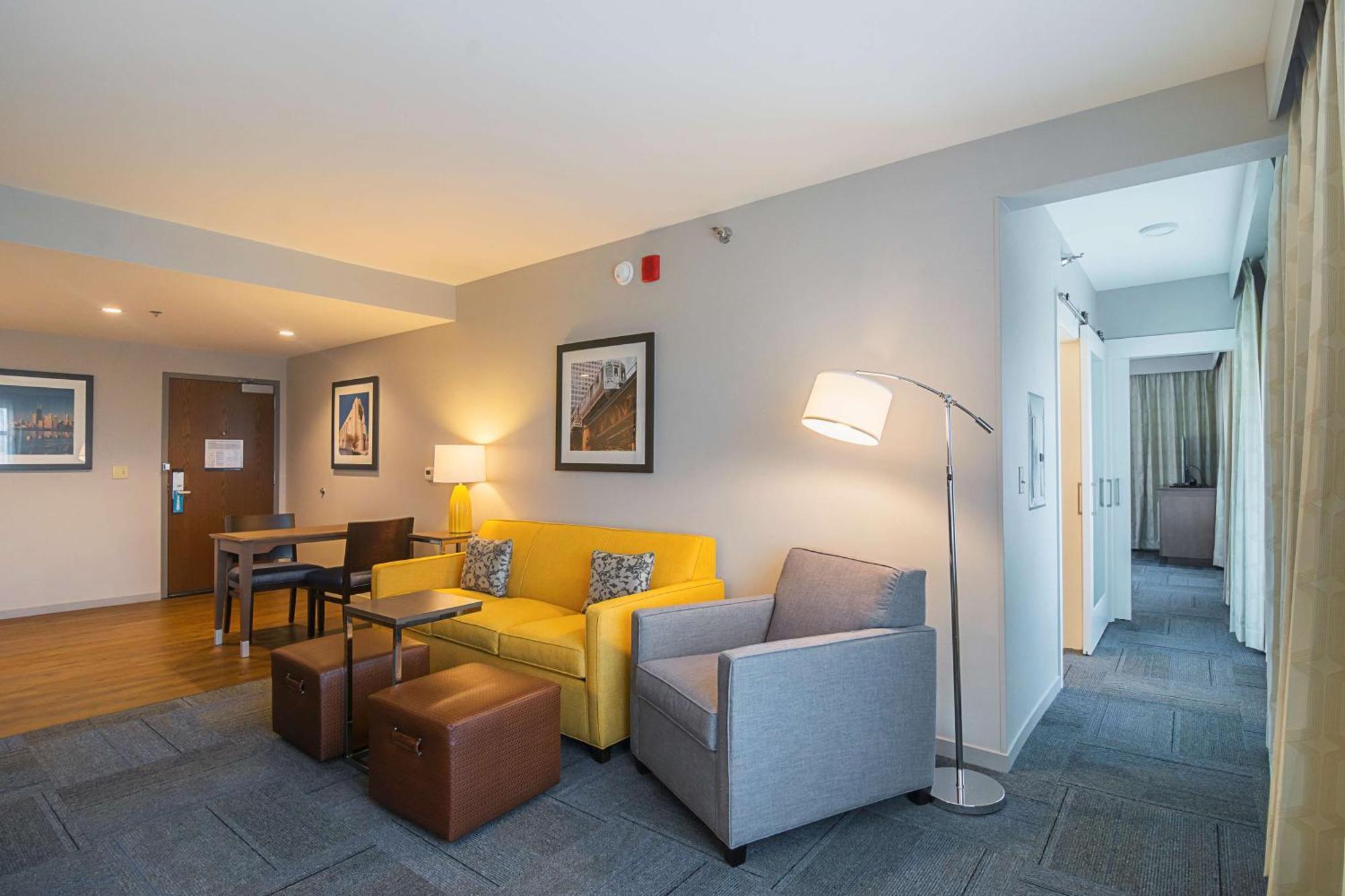 Hampton Inn Chicago North-Loyola Station, Il Exterior photo